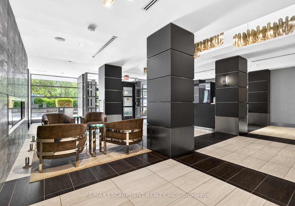 399-adelaide-street-w-toronto-ontario-c13232478