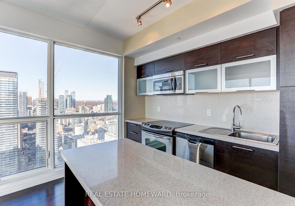 386-yonge-street-toronto-ontario-c13232584