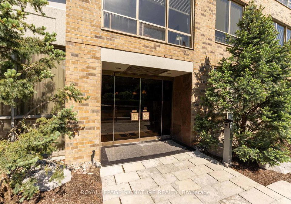 225-the-donway-w-north-york-ontario-c13232620