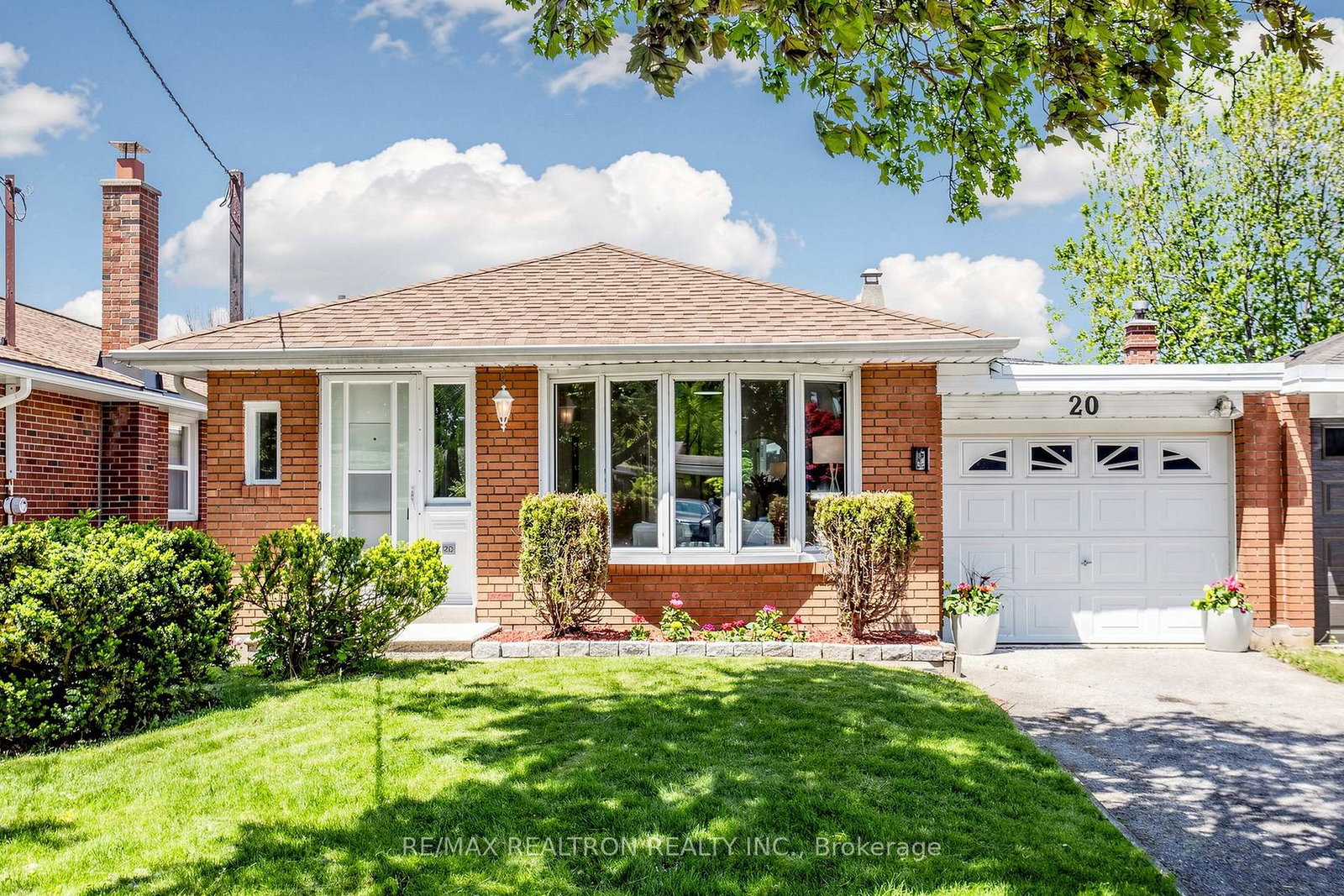 20-doonaree-drive-north-york-ontario-c13232900