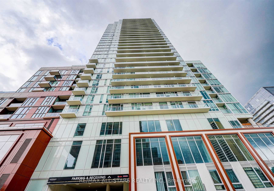 33-helendale-avenue-toronto-ontario-c13233056