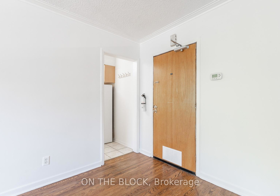 883-st-clair-avenue-w-toronto-ontario-c13233076
