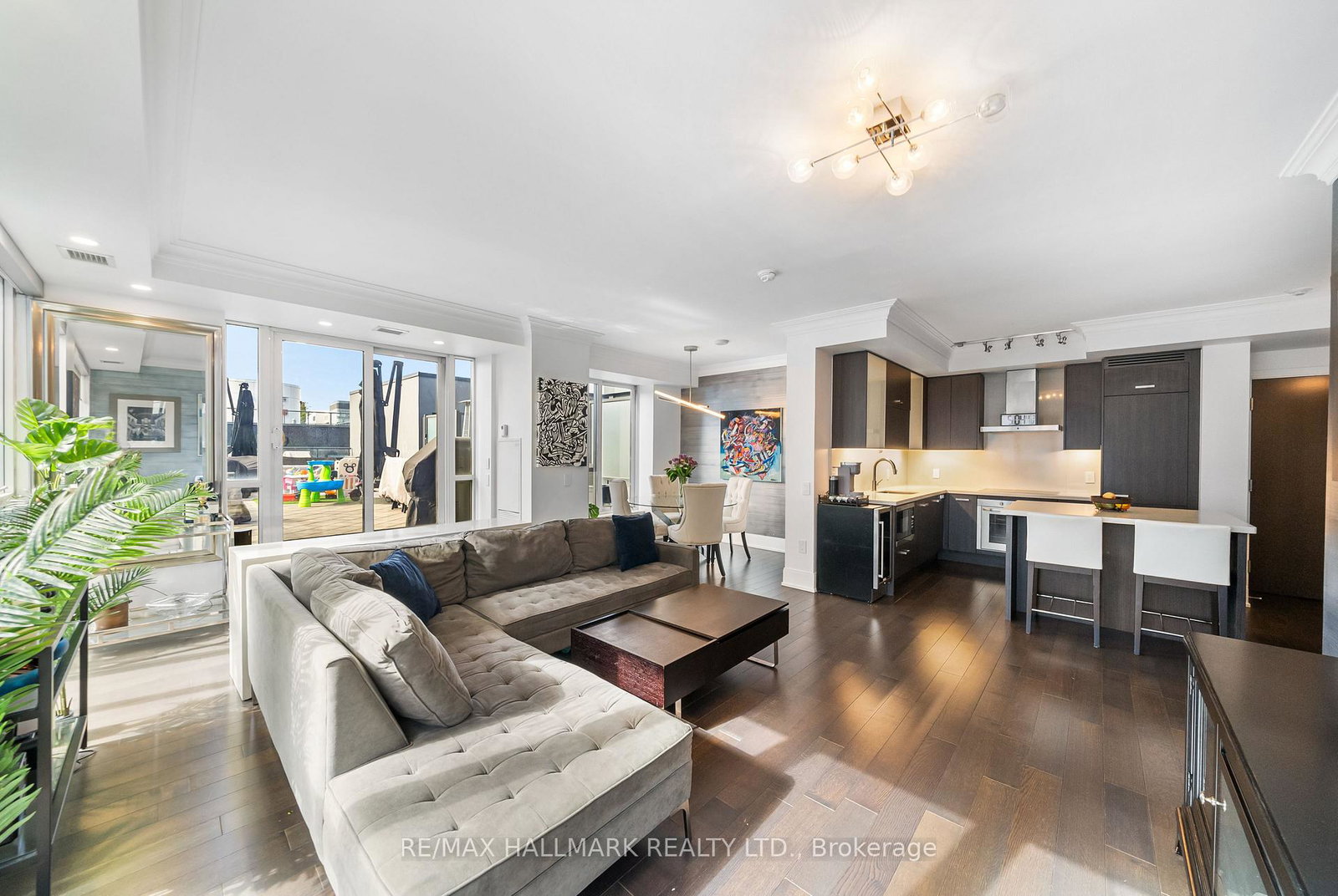 560-front-street-w-toronto-ontario-c13233108