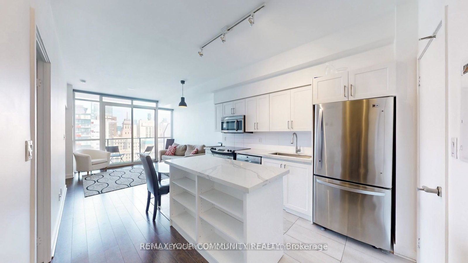 126-simcoe-st-street-toronto-ontario-c13233262