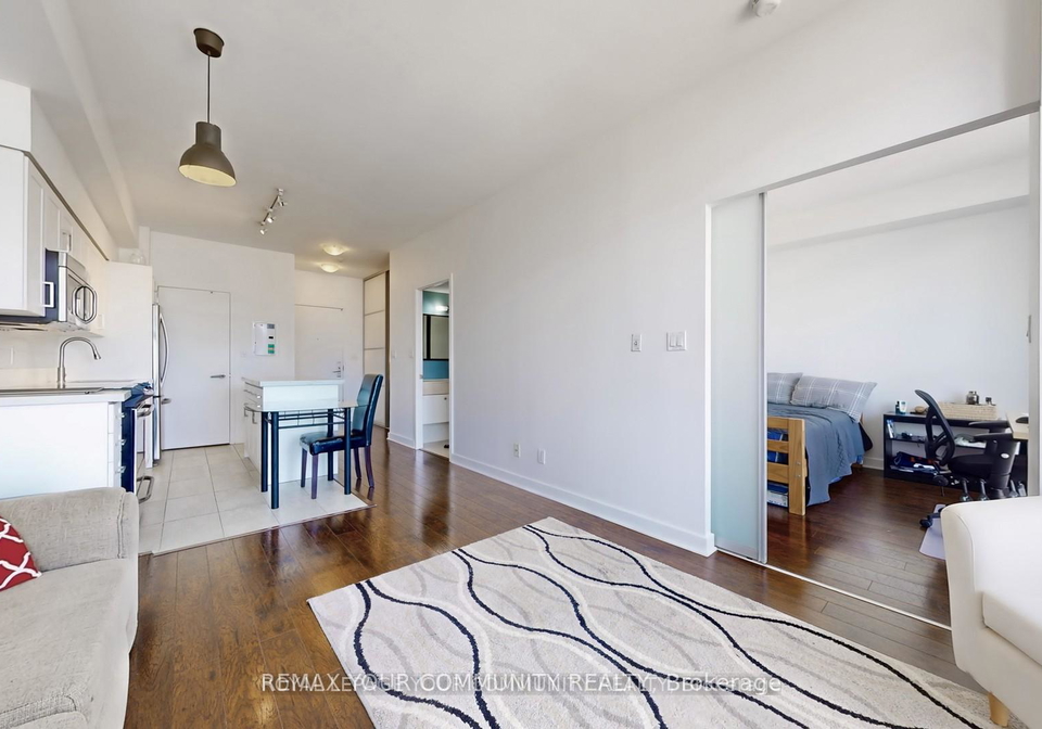 126-simcoe-st-street-toronto-ontario-c13233262
