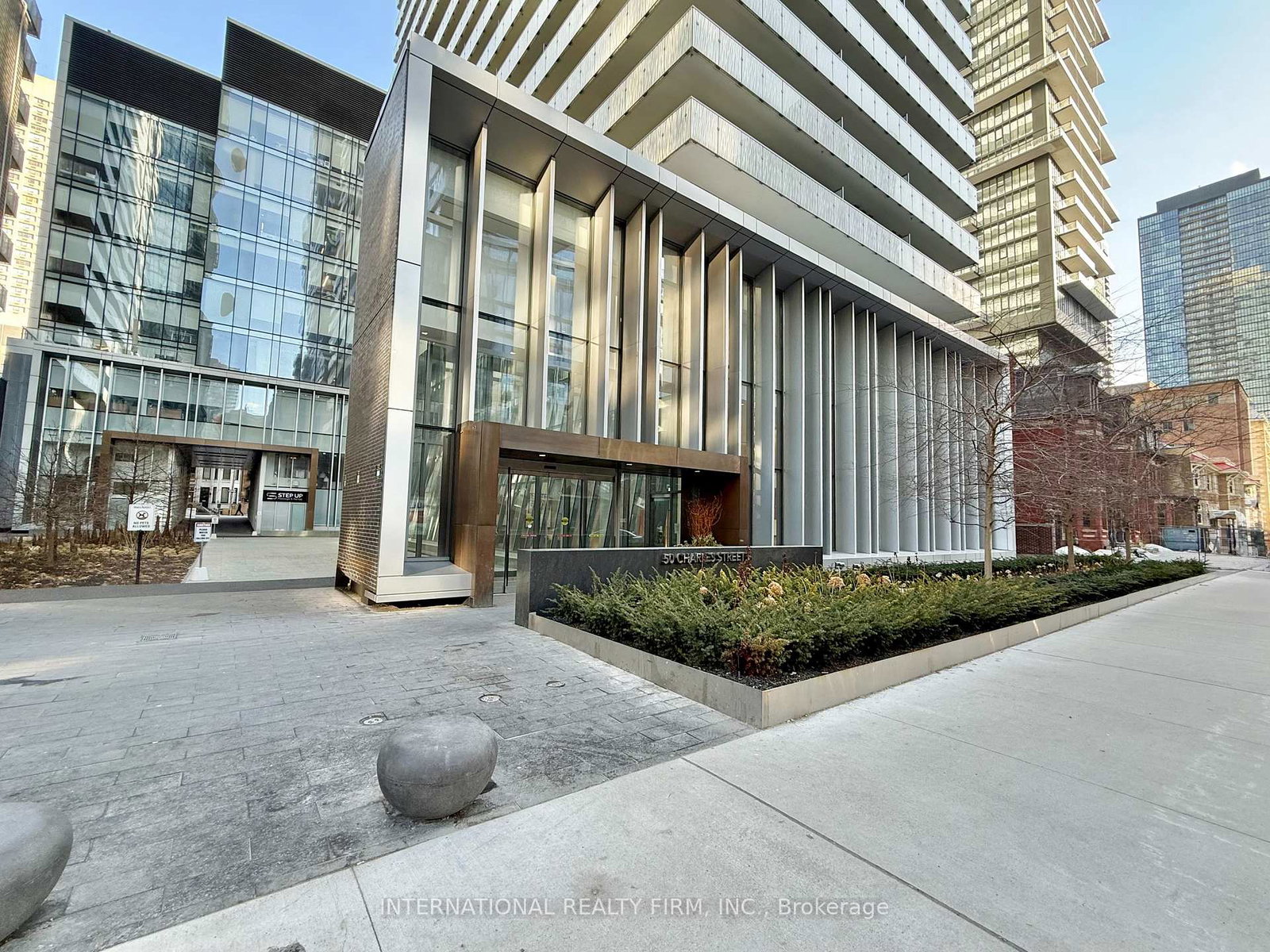 50-charles-street-e-toronto-ontario-c13233280