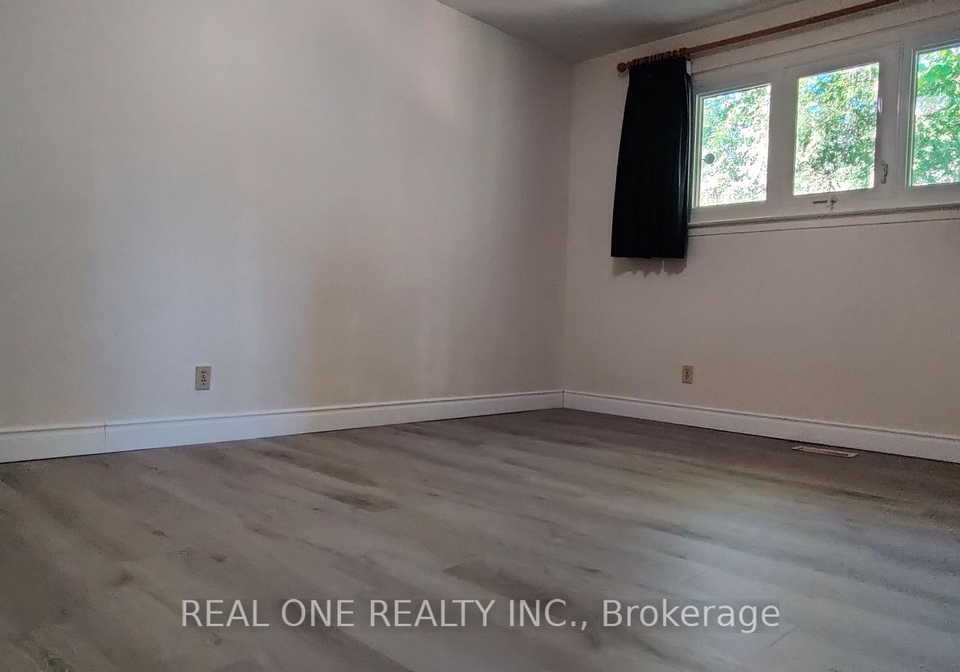 9-lisburn-crescent-north-york-ontario-c13233322