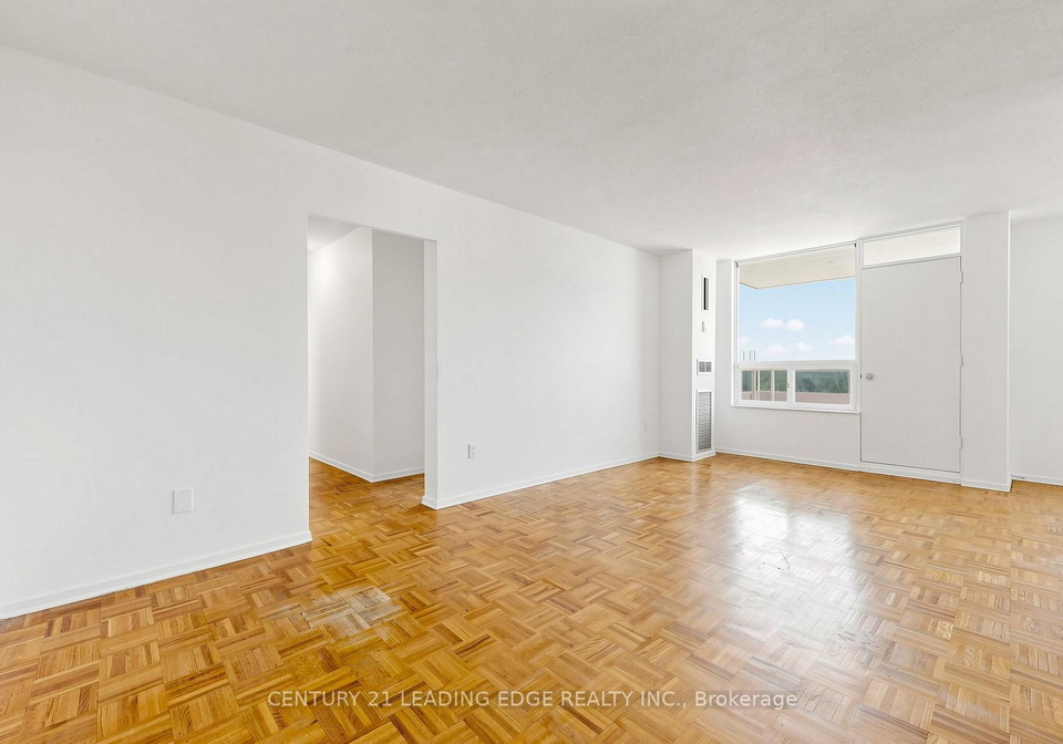 20-edgecliff-golfway-east-york-ontario-c13233380