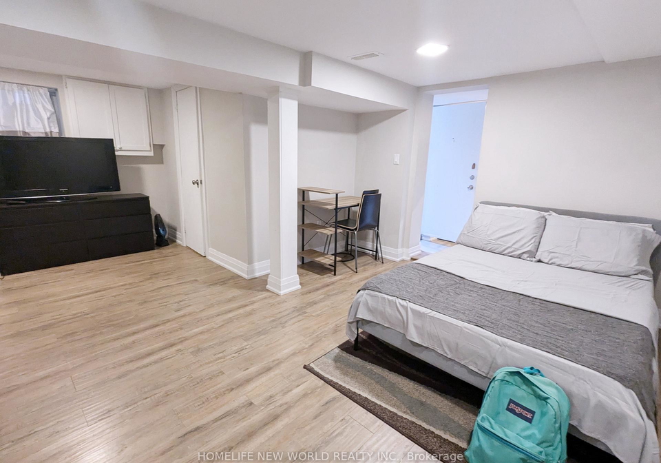 276-montrose-avenue-toronto-ontario-c13233672