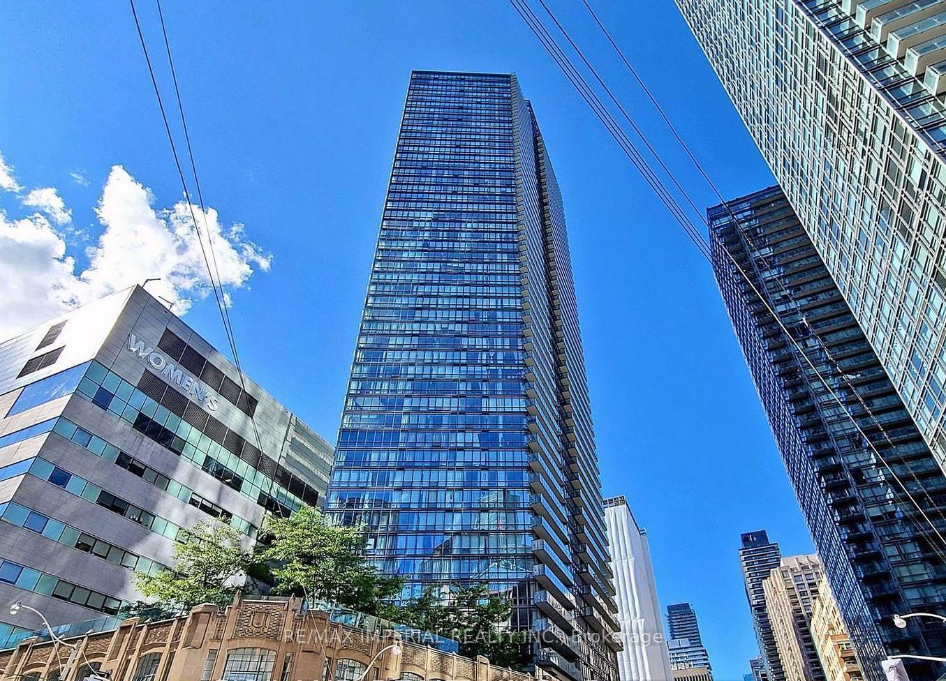 832-bay-street-toronto-ontario-c13233700