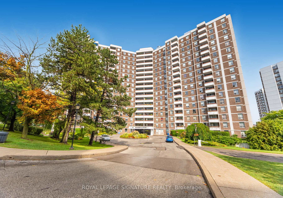 10-edgecliff-golfway-east-york-ontario-c13233940