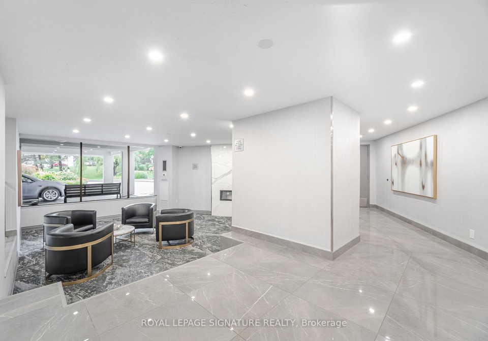 10-edgecliff-golfway-east-york-ontario-c13233940