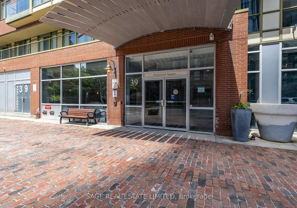 39-parliament-street-toronto-ontario-c13234324