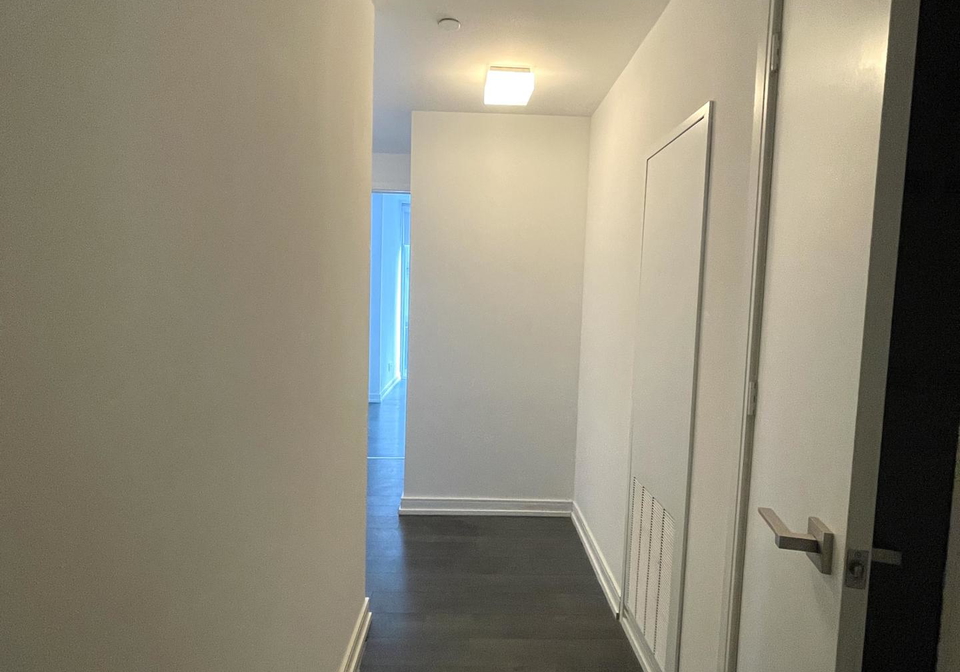 28-wellesley-street-e-toronto-ontario-c13234550