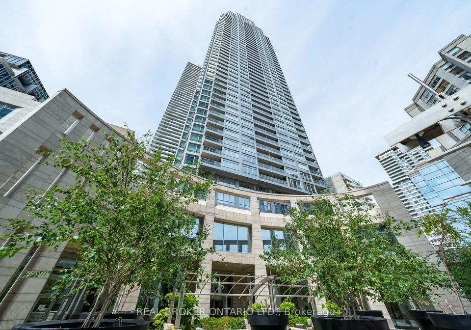 2191-yonge-street-toronto-ontario-c13234556