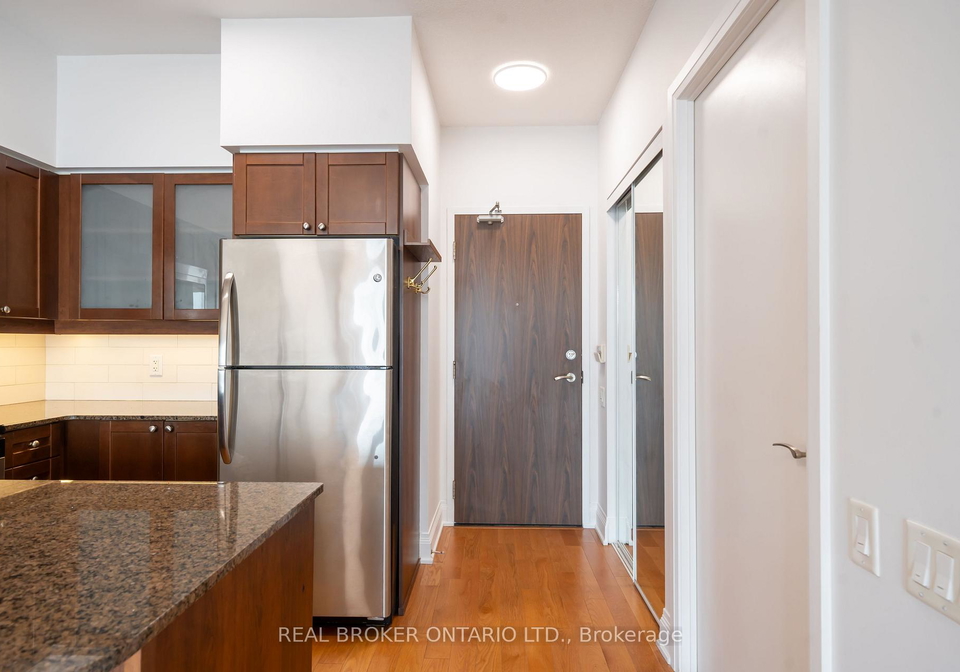 2191-yonge-street-toronto-ontario-c13234556