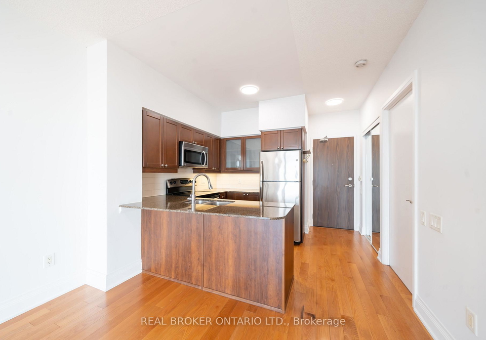 2191-yonge-street-toronto-ontario-c13234556