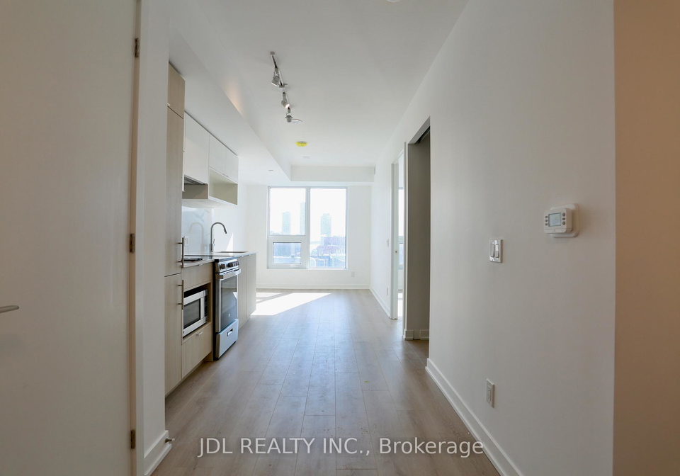 100-queen-street-e-toronto-ontario-c13234708