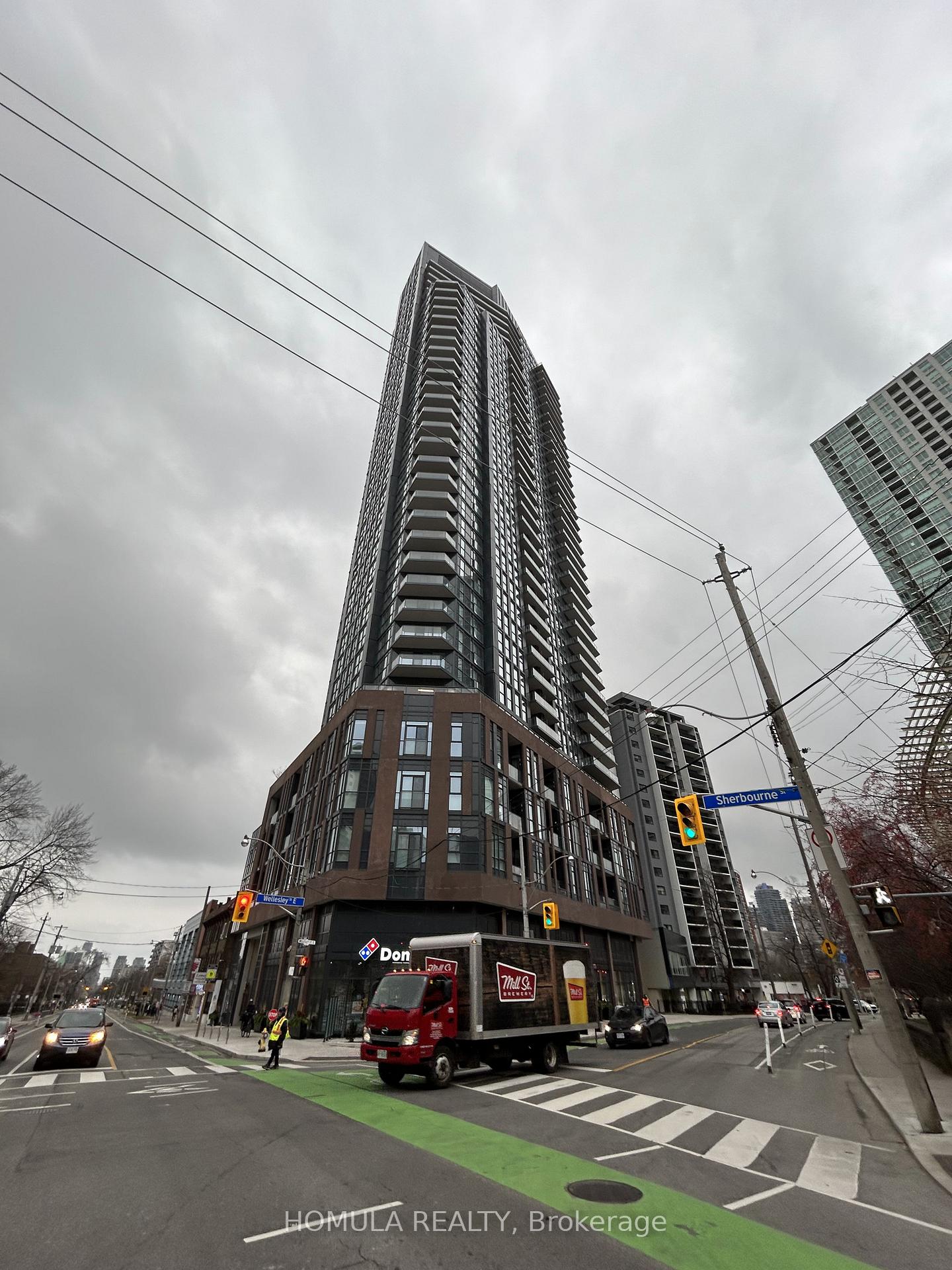 159-wellesley-street-e-toronto-ontario-c13234782