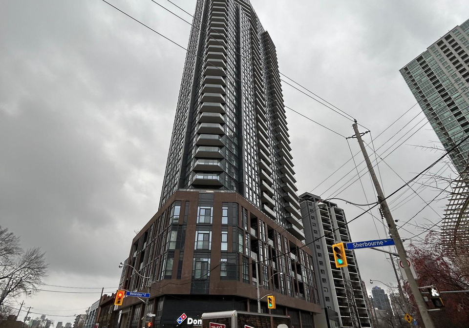 159-wellesley-street-e-toronto-ontario-c13234782