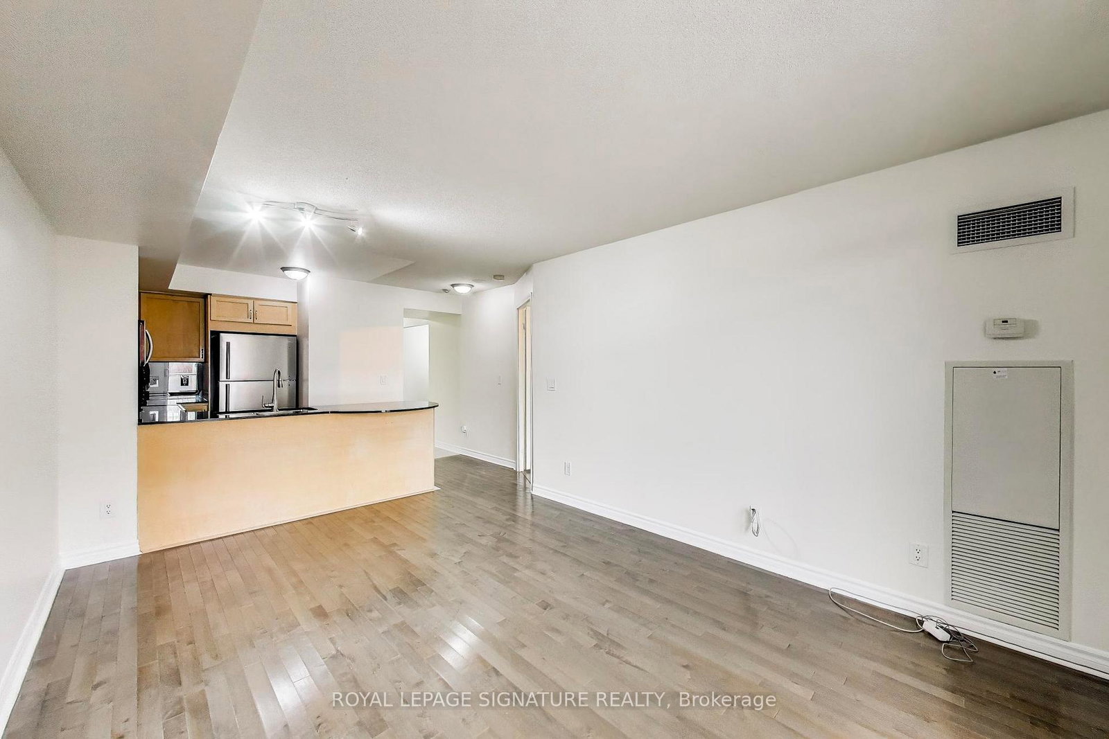 18-kenaston-gardens-north-york-ontario-c13234928
