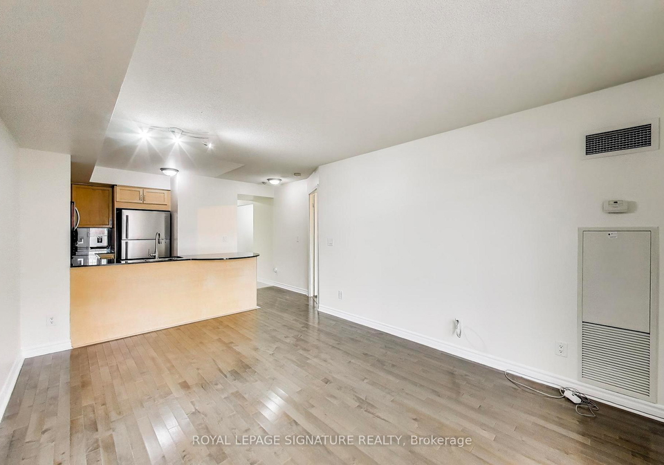 18-kenaston-gardens-north-york-ontario-c13234928