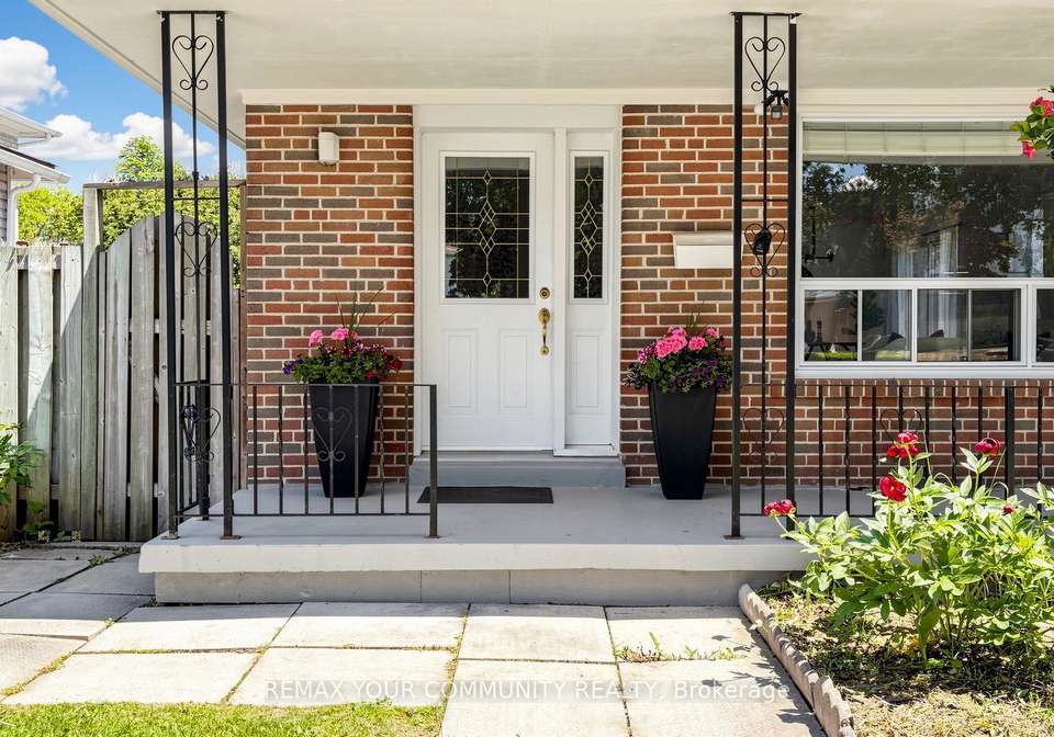 23-lesgay-crescent-north-york-ontario-c13235062