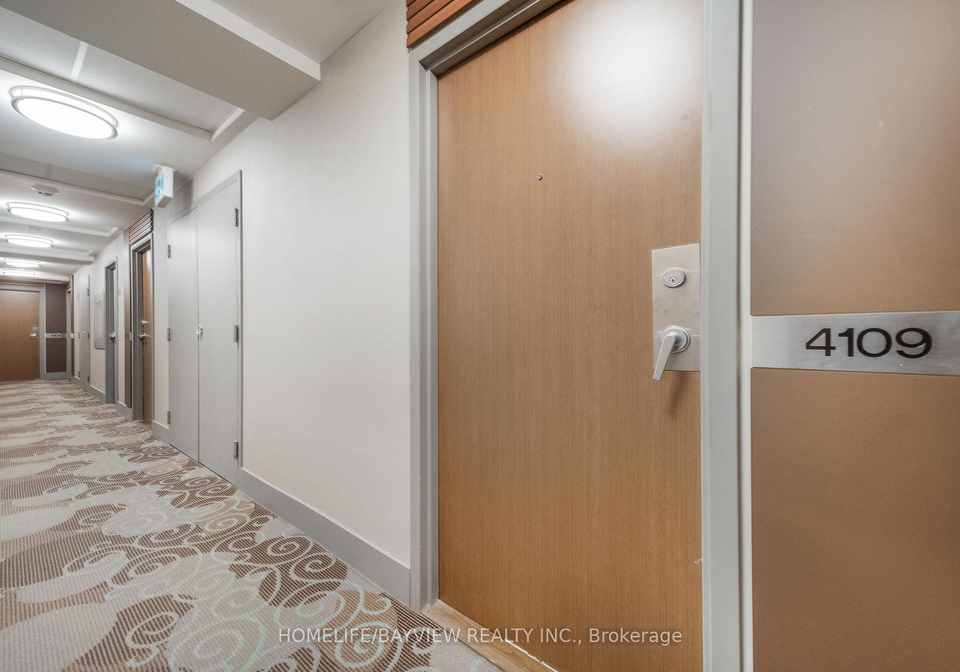 35-mariner-terrace-toronto-ontario-c13235094