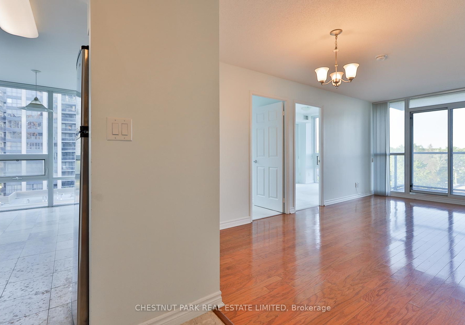 35-hollywood-avenue-north-york-ontario-c13235106