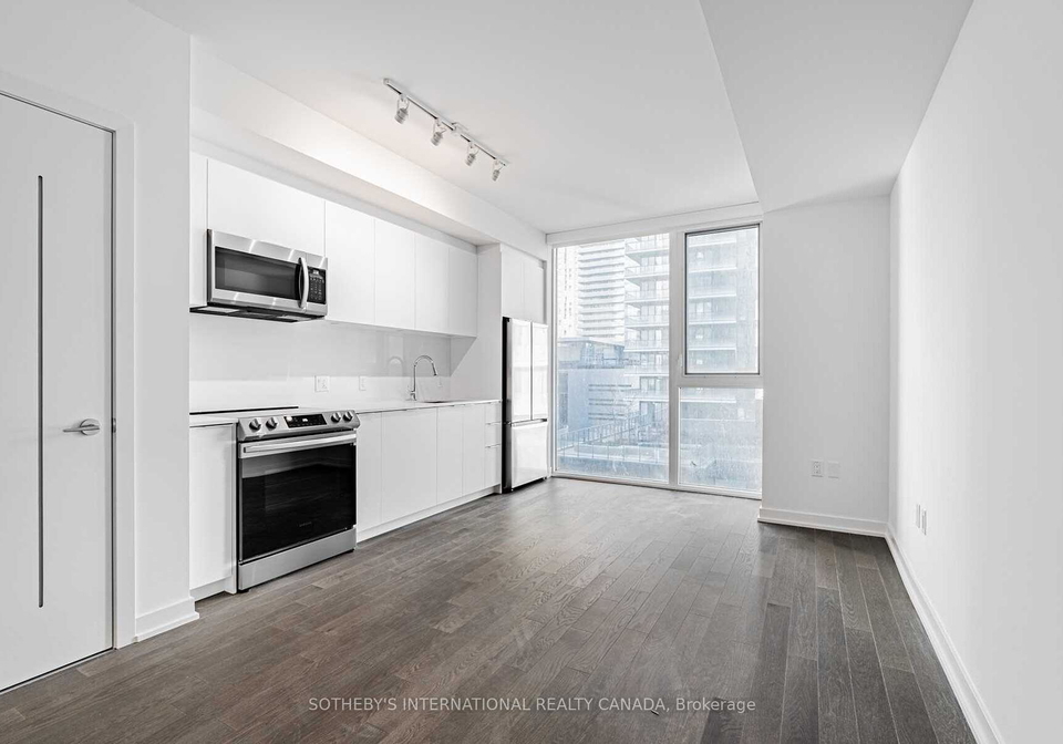 357-king-street-w-toronto-ontario-c13235488