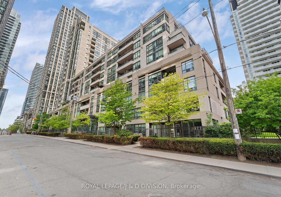 220-redpath-avenue-toronto-ontario-c13235554