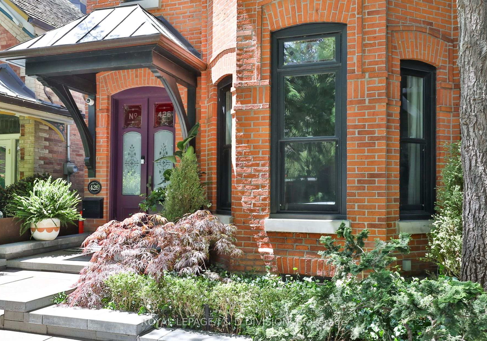 426-ontario-street-toronto-ontario-c13235572