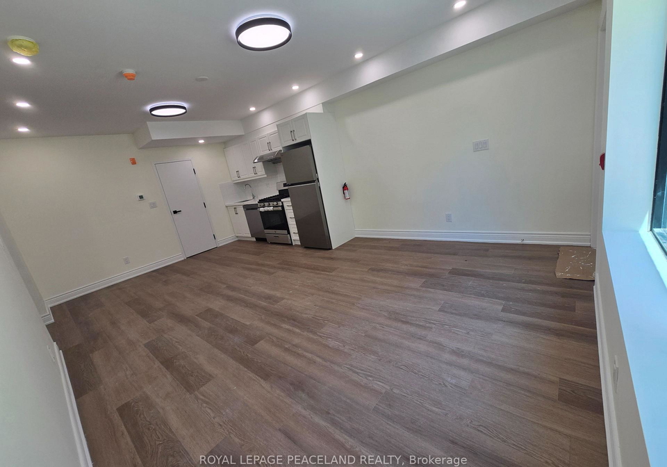558-spadina-crescent-toronto-ontario-c13235662