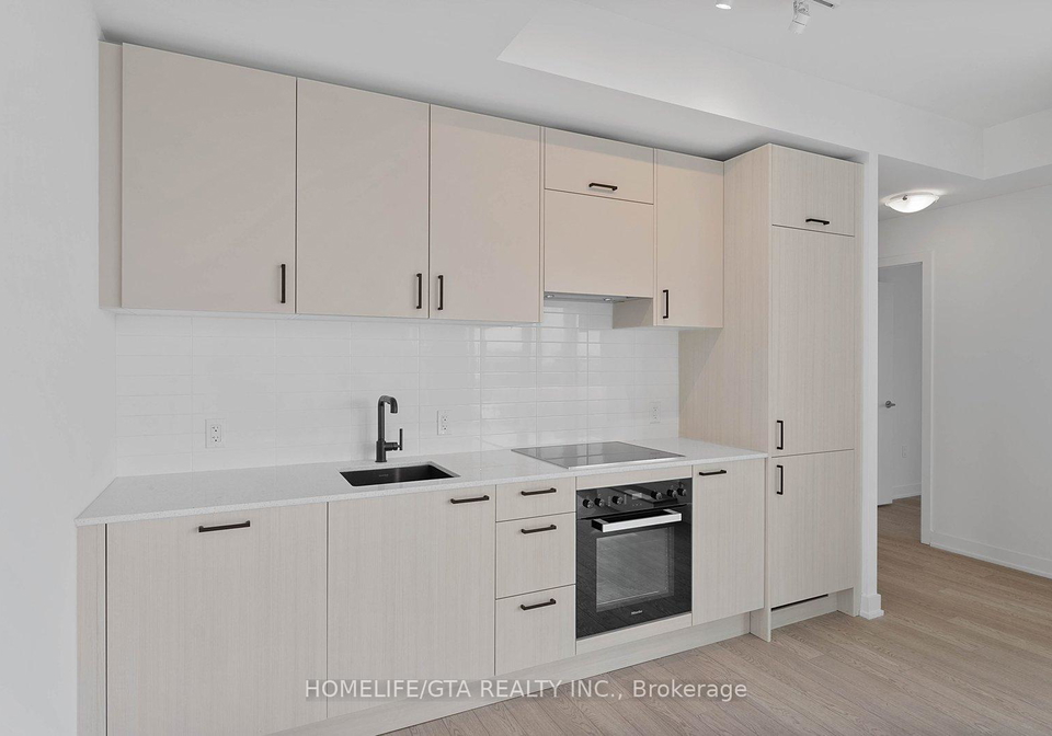 1-quarrington-lane-north-york-ontario-c13235770