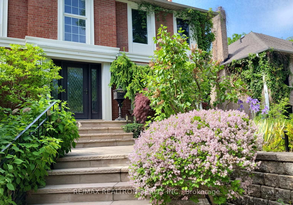 12-donwoods-drive-north-york-ontario-c13235934