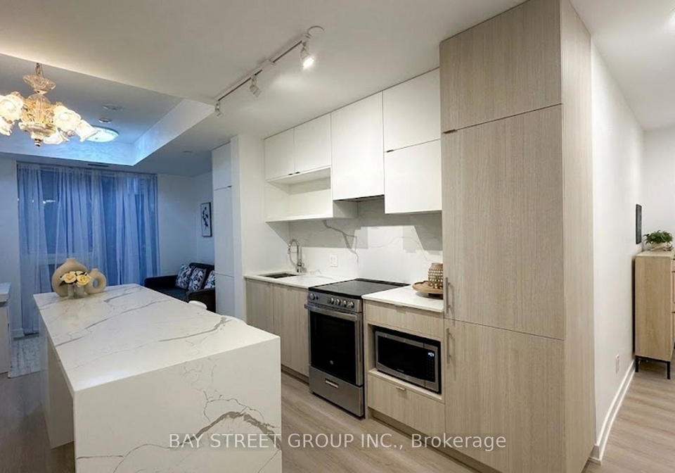 100-queen-street-east-toronto-ontario-c13235952