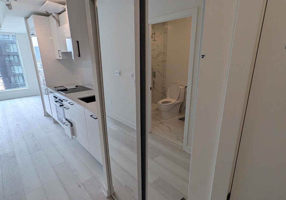 1-quarrington-lane-north-york-ontario-c13235968