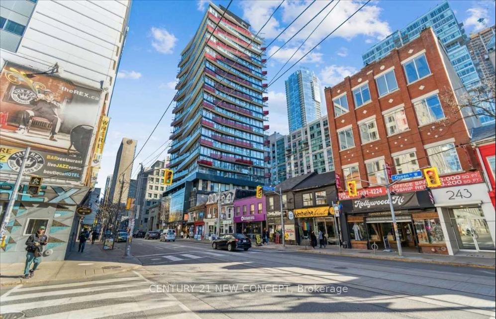 215-queen-street-w-toronto-ontario-c13235972