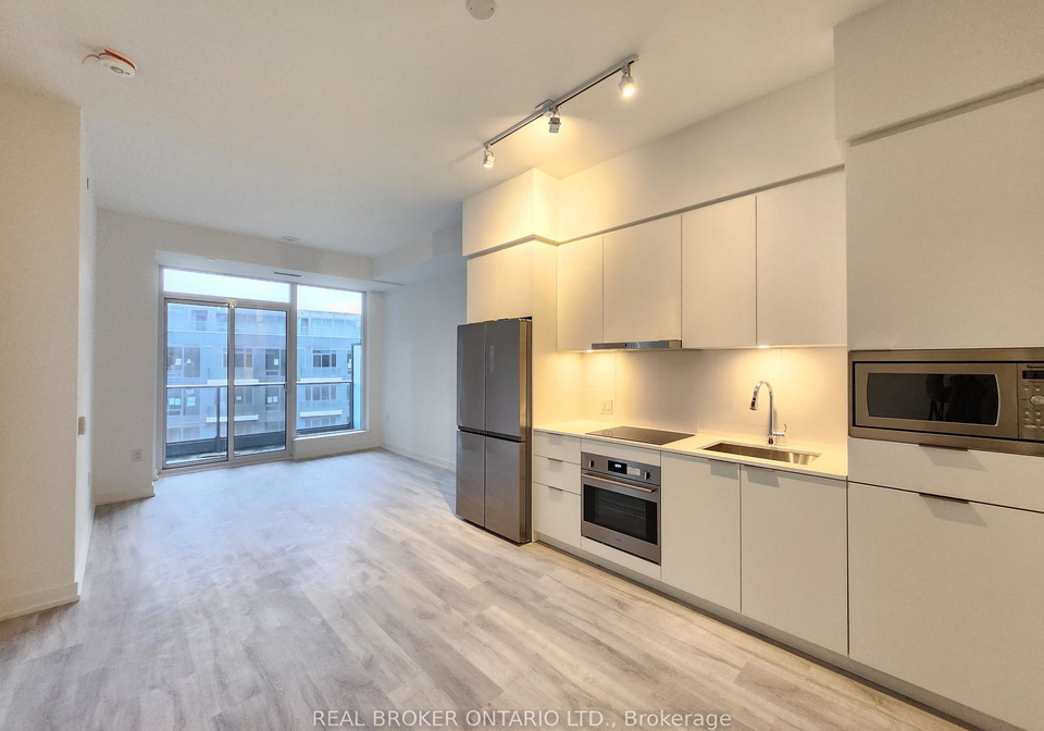 7-golden-lion-heights-north-york-ontario-c13236016