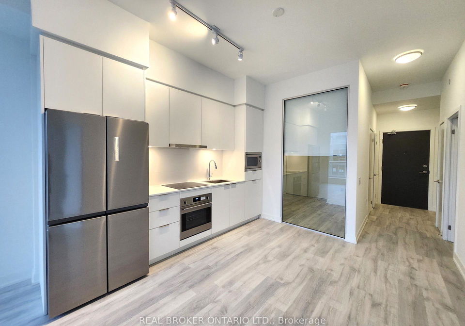 7-golden-lion-heights-north-york-ontario-c13236016