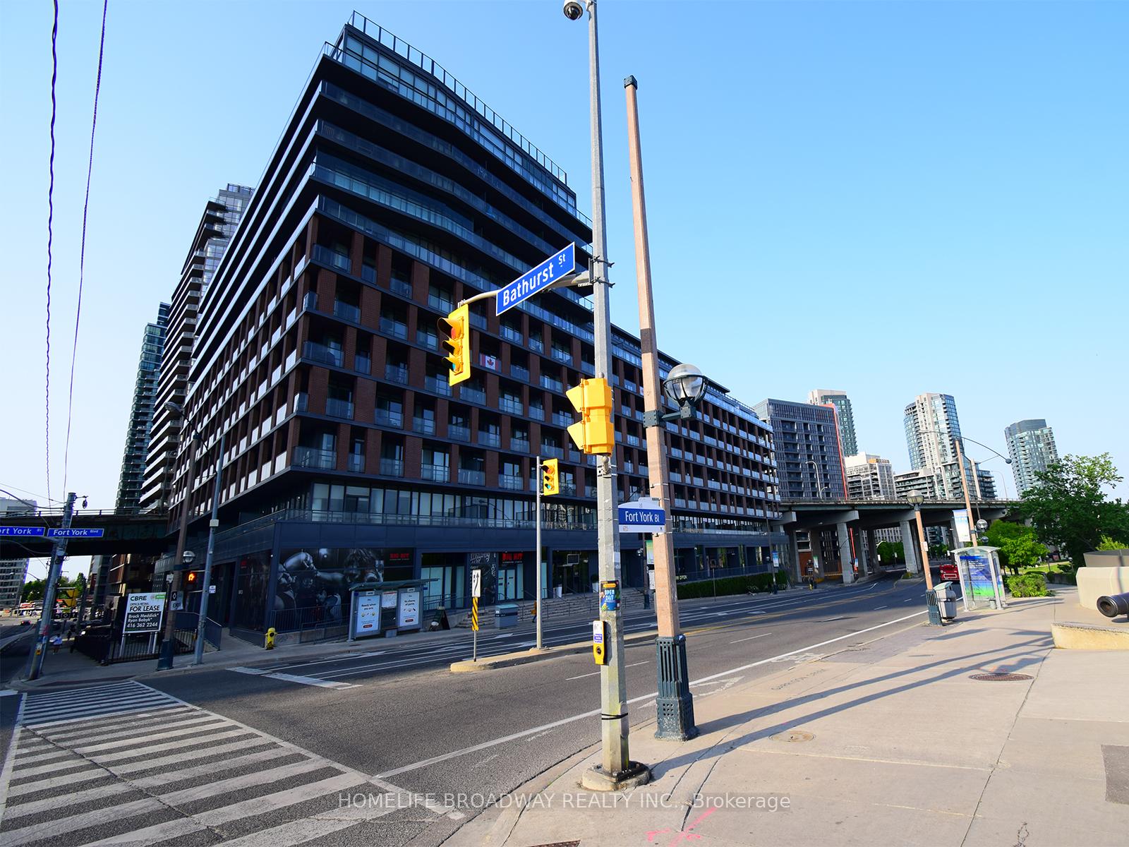 169-fort-york-boulevard-toronto-ontario-c13236046