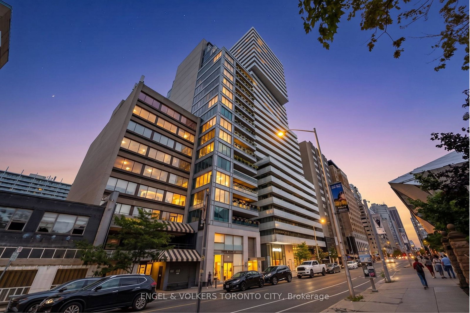200-bloor-street-w-toronto-ontario-c13236086