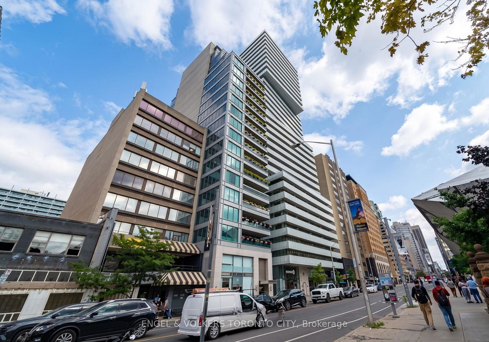 200-bloor-street-w-toronto-ontario-c13236086