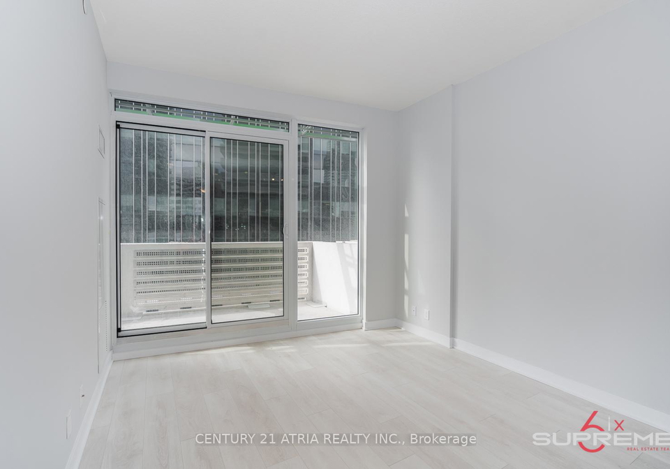 2221-yonge-street-toronto-ontario-c13236298