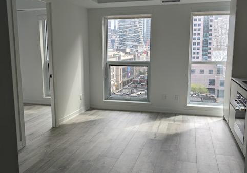 327-king-street-w-toronto-ontario-c13236408