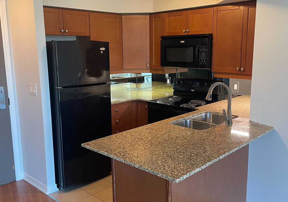 18-valley-woods-road-north-york-ontario-c13236428