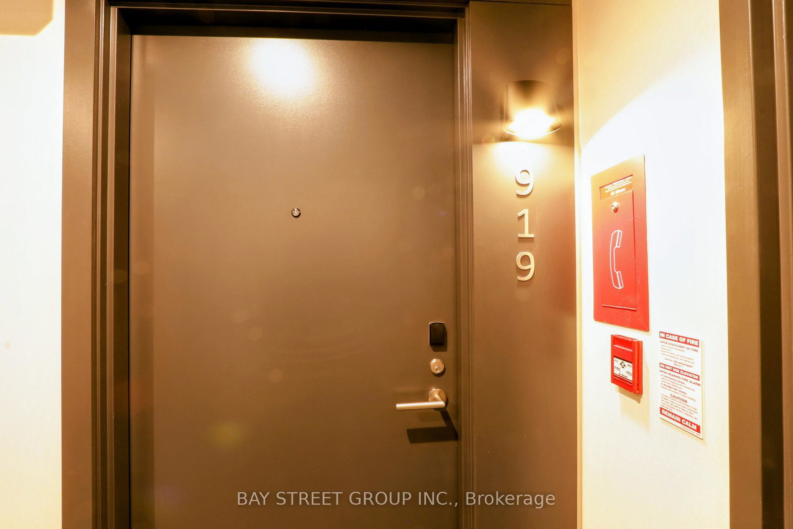 180-front-street-e-toronto-ontario-c13236434