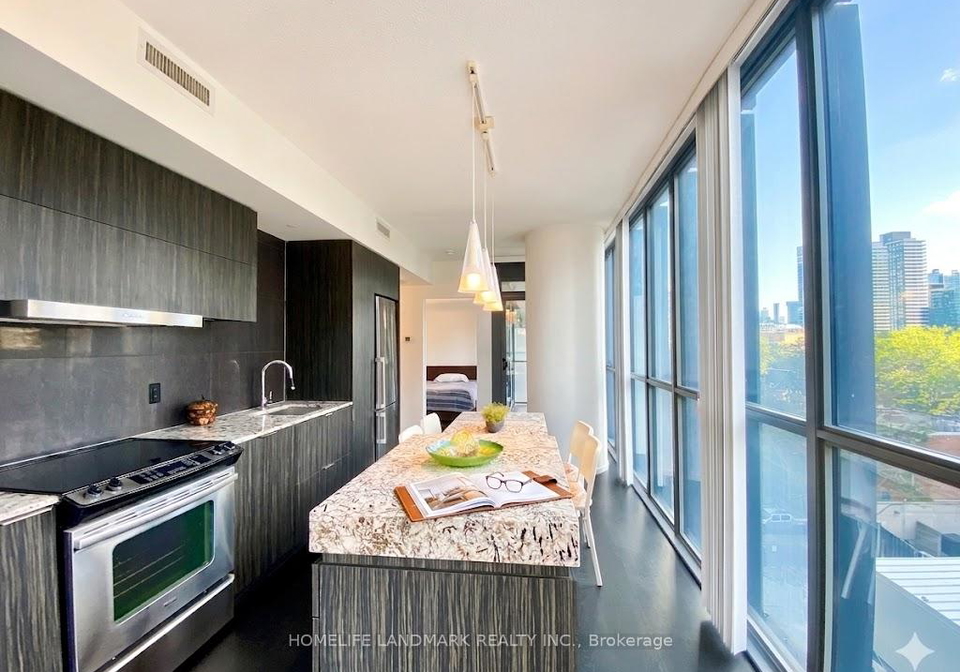 101-charles-street-e-toronto-ontario-c13236446