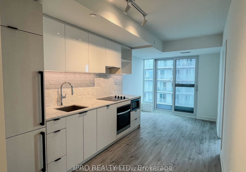 252-church-street-toronto-ontario-c13236786