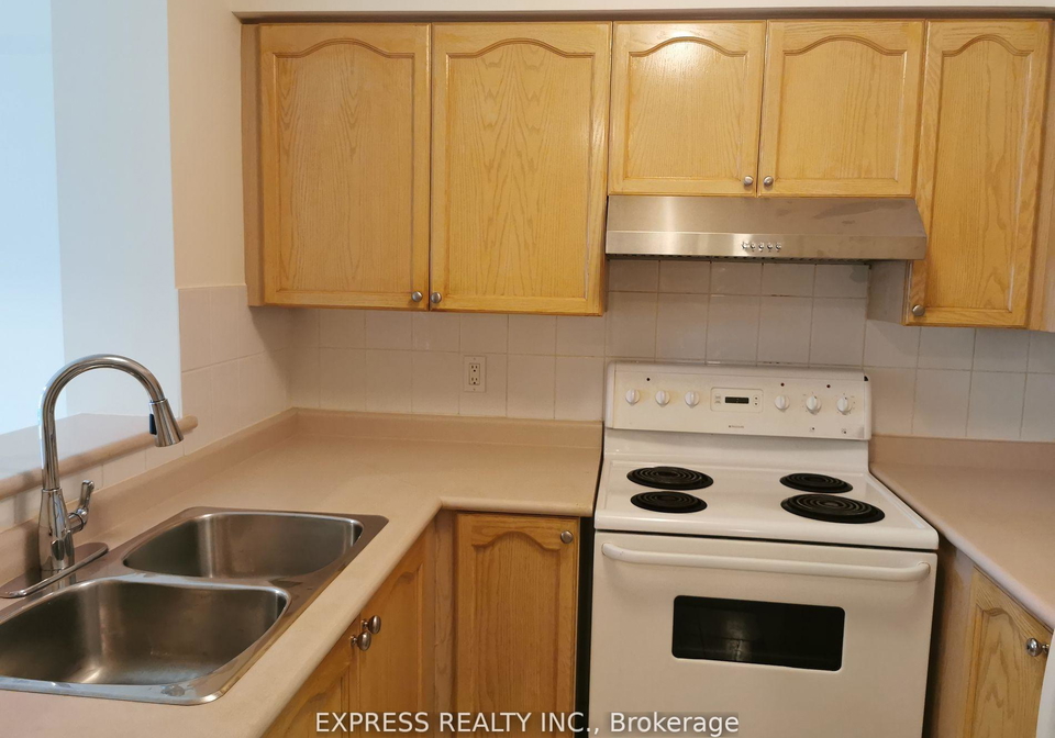 35-finch-avenue-e-north-york-ontario-c13236874